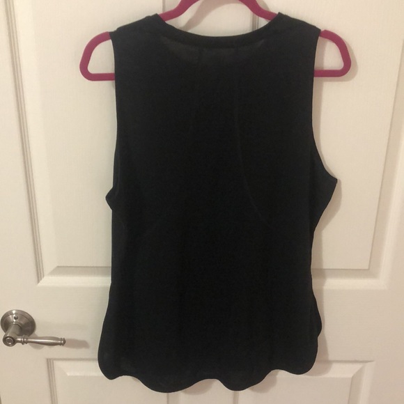Black workout tank - Picture 3 of 3